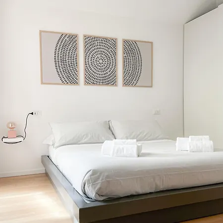 Loft62 - Centralissimo E Tranquillo Con Parcheggio Apartamento *